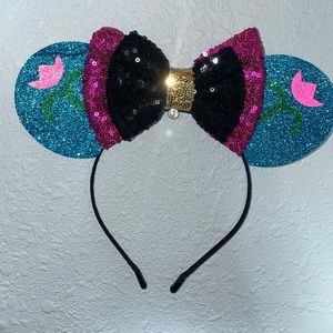 4 pair Frozen theme ears women and little girls